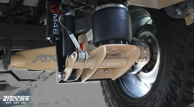 ne Campers Solitaire 拖挂露营车澳门新葡京网站13 万澳元起开启豪华露营!Offi(图4) ne Campers Solitaire 拖挂露营车澳门新葡京网站13 万澳元起开启豪华露营!Offi(图4)