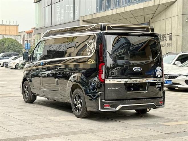 房车瑞弗房车X500商旅版大高配新葡京娱乐场app能下地库的升顶(图3)