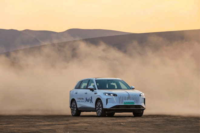 旗 HS6 PHEV混动空间全适配澳门新葡京app冬季出行+露营红(图2)